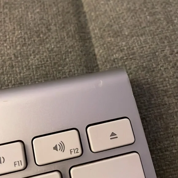Apple Wireless Keyboard - Picture 4 of 4